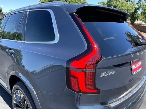 New 2026 Volvo XC90 B6 Plus w/ Protection Package Premier image 25
