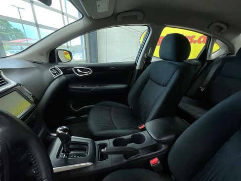 Used 2019 Nissan Sentra SV FWD image 12