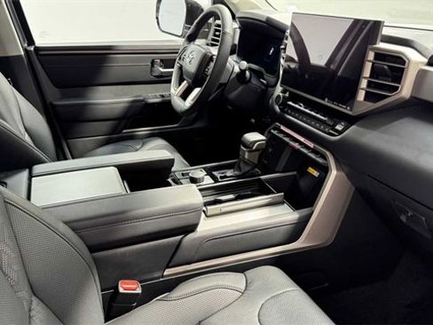 Used 2024 Toyota Sequoia Limited image 12