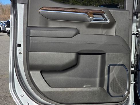 New 2026 GMC Sierra 1500 SLE image 37