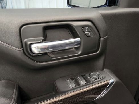 Used 2021 Chevrolet Silverado 1500 LT Trail Boss w/ Convenience Package II AWD/4WD image 29