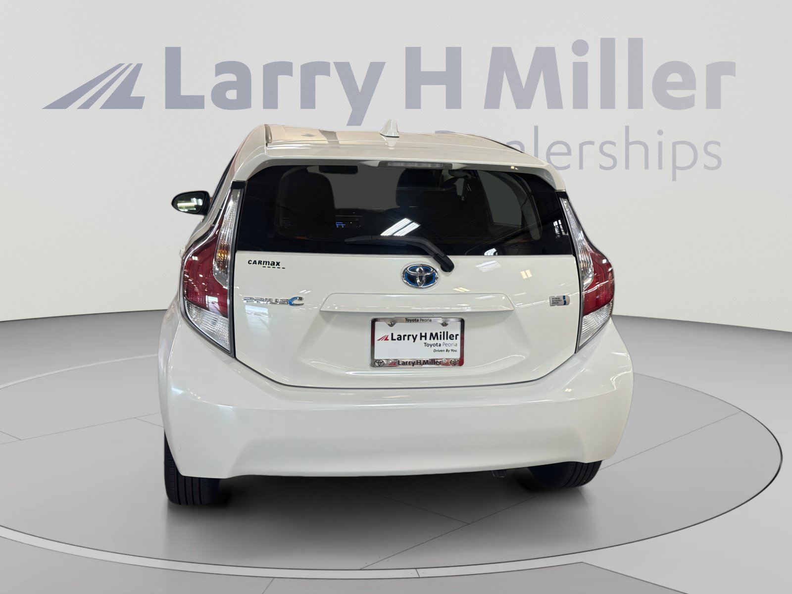 Used 2015 Toyota Prius C Three FWD image 4