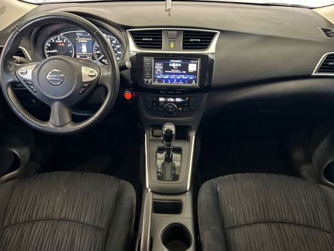 Used 2019 Nissan Sentra SV FWD image 4
