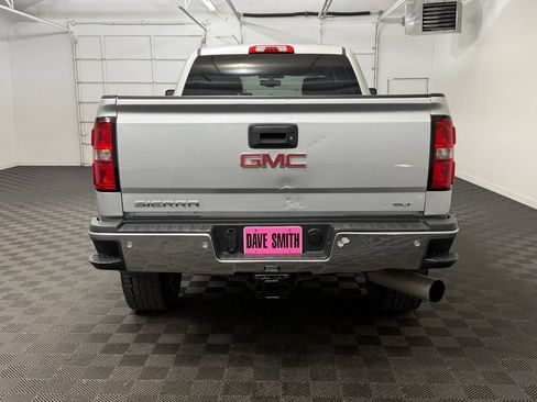 Used 2016 GMC Sierra 2500 SLT w/ Duramax Plus Package AWD/4WD image 9