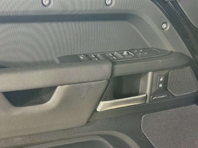 New 2026 Land Rover Defender 110 S AWD/4WD image 20
