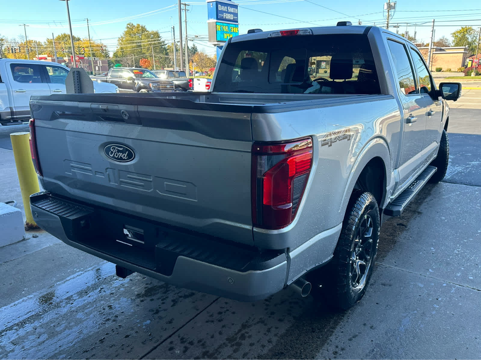 New 2026 Ford F150 XLT w/ Equipment Group 302A MID AWD/4WD image 8