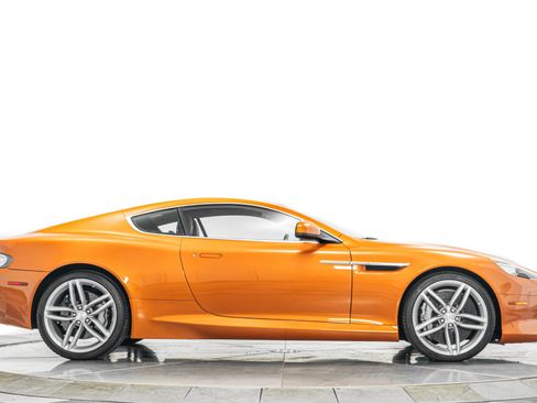 Used 2012 Aston Martin Virage Coupe RWD image 45