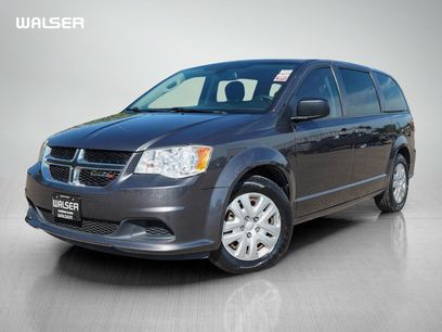 Used 2020 Dodge Grand Caravan SE w/ UConnect Hands-Free Group