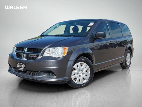 Used 2020 Dodge Grand Caravan SE w/ UConnect Hands-Free Group FWD image 1