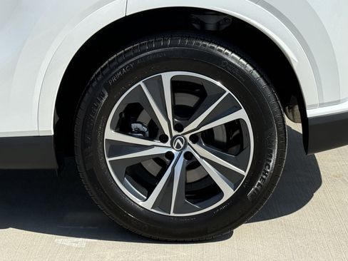 Used 2025 Lexus RX 350 FWD w/ Accessory Package image 15