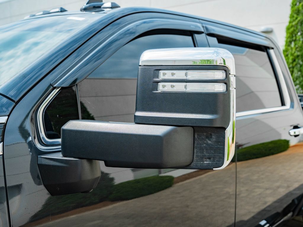 Used 2021 GMC Sierra 2500 Denali w/ Denali Ultimate Package AWD/4WD image 14