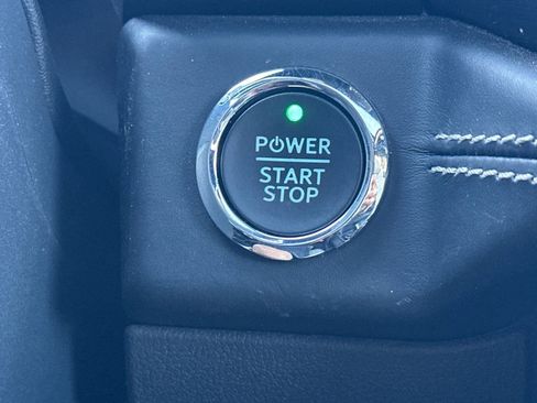 Used 2023 Ford F150 Lightning Platinum AWD/4WD image 18