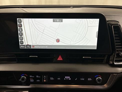 Certified 2023 Kia Sportage EX image 16