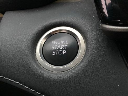 Used 2025 Toyota Highlander LE image 20