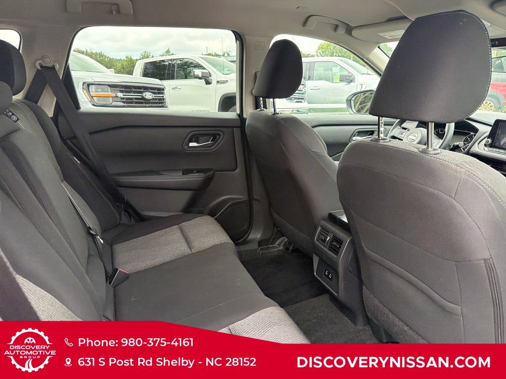 Certified 2024 Nissan Rogue SV FWD image 34