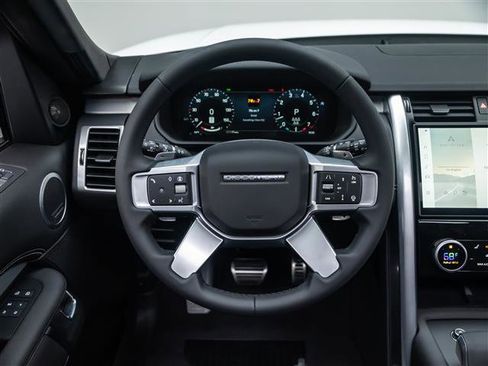 New 2026 Land Rover Discovery Limited Edition AWD/4WD image 20