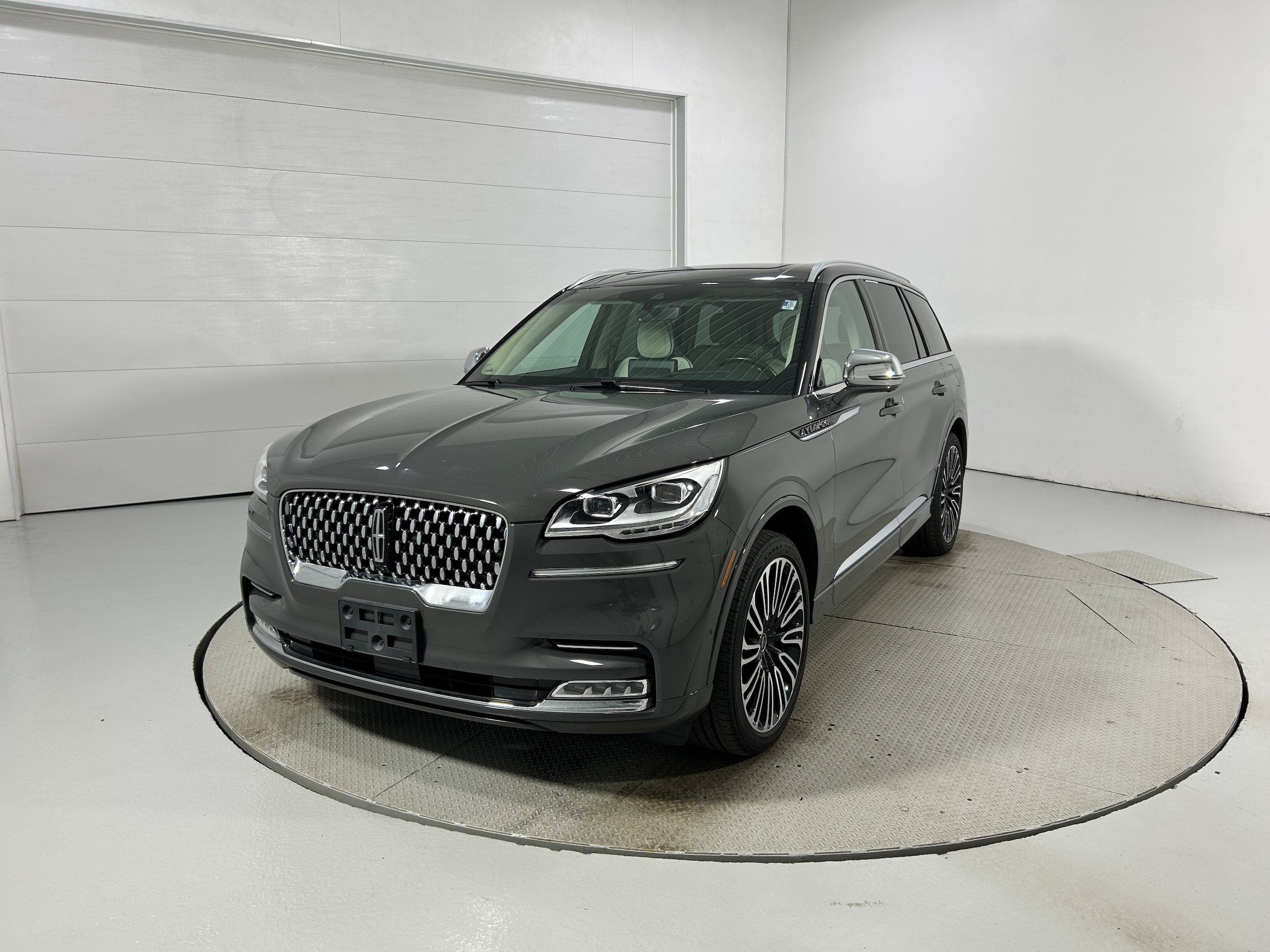 Used 2020 Lincoln Aviator Black Label w/ Dynamic Handling Package AWD/4WD image 20