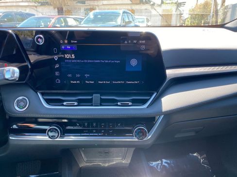 Used 2025 Chevrolet Equinox LT image 17