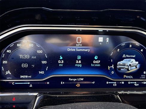 Used 2025 Chevrolet Silverado 1500 LT image 8