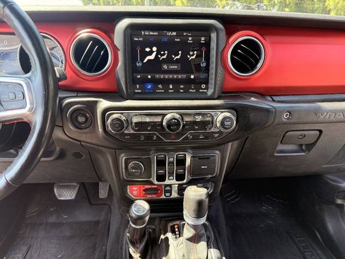 Used 2021 Jeep Wrangler Unlimited Rubicon AWD/4WD image 13