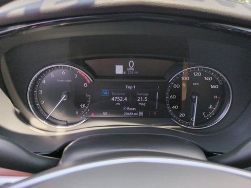 Used 2024 Cadillac XT5 Premium Luxury w/ LPO, Floor Liner Package AWD/4WD image 25