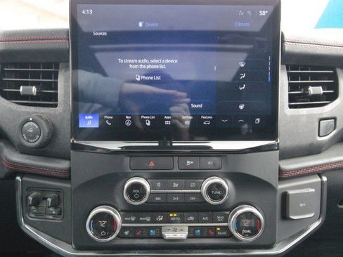 Used 2023 Ford Expedition Max Limited AWD/4WD image 22