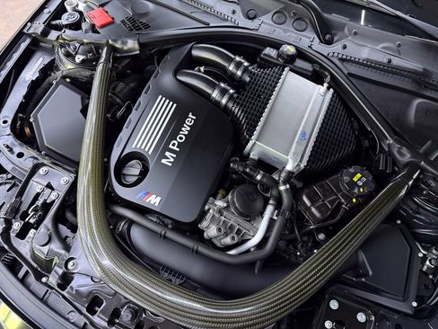 Used 2015 BMW M3 RWD image 29