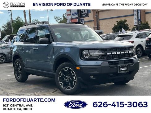 New 2025 Ford Bronco Sport Outer Banks image 2