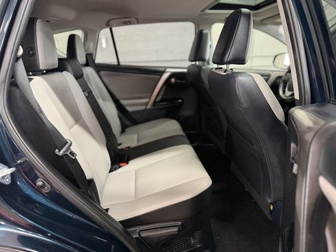 Used 2018 Toyota RAV4 Limited AWD/4WD image 21