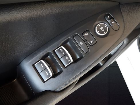 Used 2021 Honda Accord Sport image 10