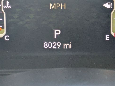 Used 2024 Jeep Wrangler Sahara w/ Safety Group image 11