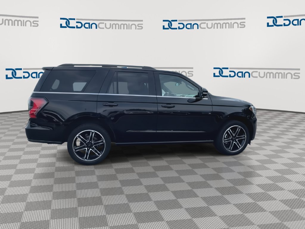 Used 2021 Ford Expedition Limited AWD/4WD image 9