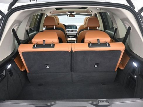 Used 2021 BMW X7 xDrive40i image 24