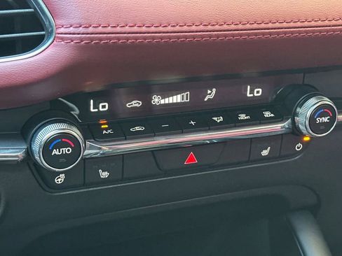 New 2025 MAZDA MAZDA3 Hatchback w/ Appearance Package image 17