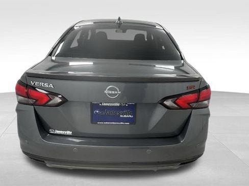 Used 2025 Nissan Versa SR image 4