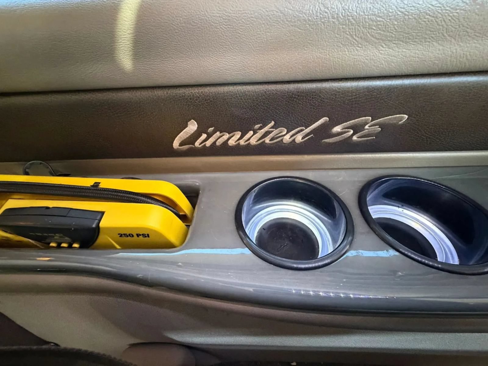 Used 2015 Chevrolet Express 2500 RWD image 37