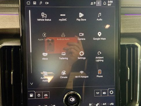 Used 2025 GMC Acadia Denali w/ Super Cruise Package FWD image 16