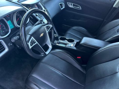 Used 2017 Chevrolet Equinox Premier w/ Enhanced Convenience Package AWD/4WD image 10
