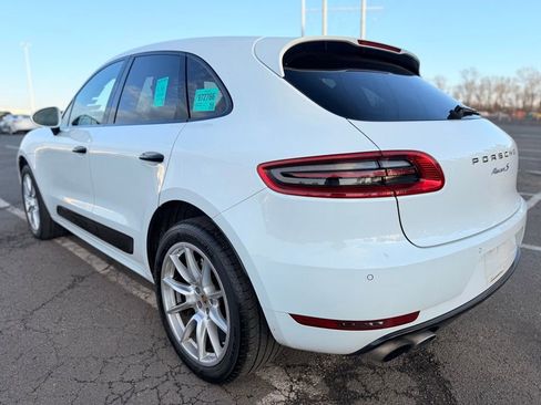 Used 2017 Porsche Macan S image 4