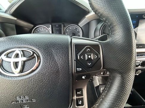 Used 2018 Toyota Tacoma Limited image 11