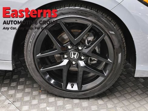 Used 2025 Honda Civic Sport image 30