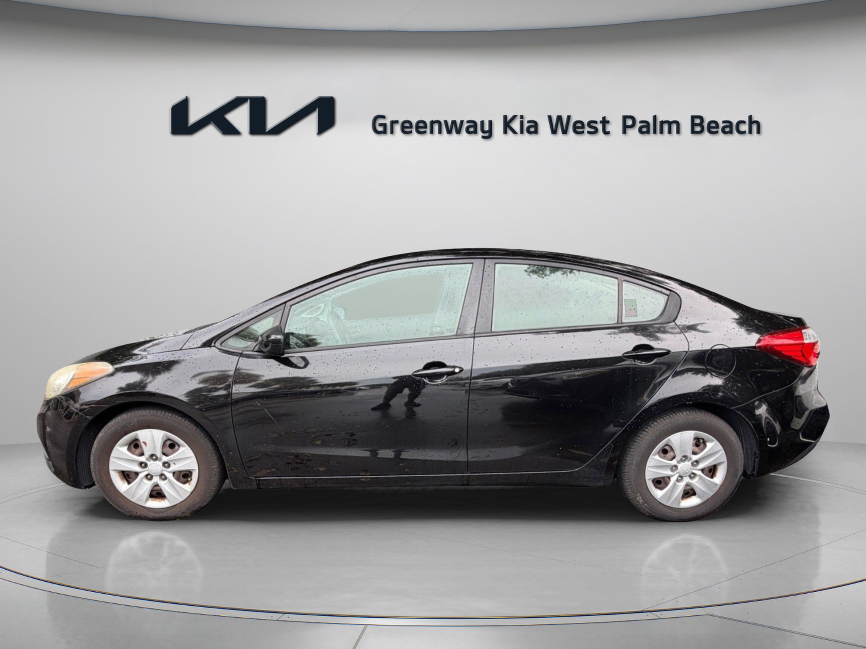 Used 2015 Kia Forte LX FWD image 4