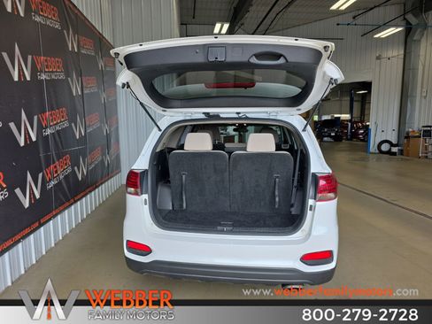 Used 2019 Kia Sorento AWD V6 image 6
