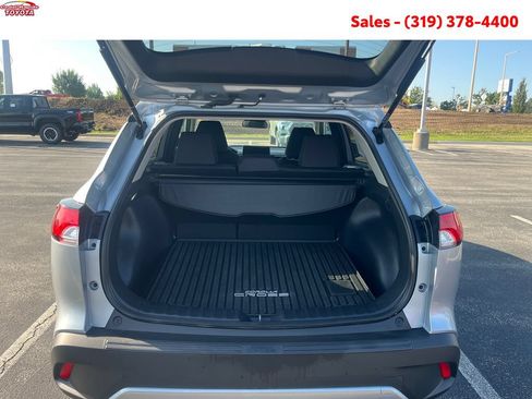Certified 2023 Toyota Corolla Cross LE w/ Moonroof Package AWD/4WD image 14
