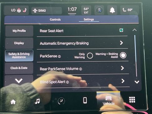 New 2025 Jeep Grand Cherokee Laredo X w/ Luxury Tech Group I image 12