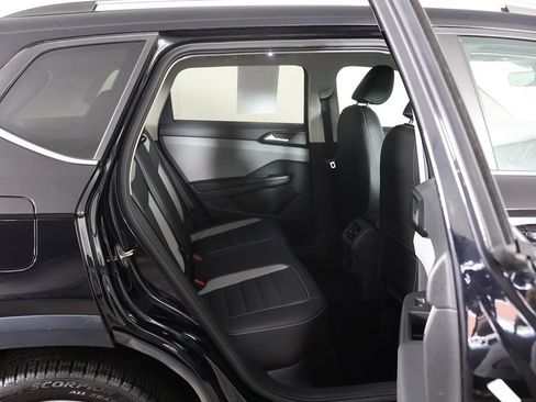 Used 2022 Volkswagen Taos SEL w/ Panoramic Sunroof Package AWD/4WD image 33