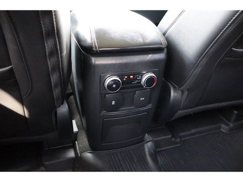 Used 2022 Ford Explorer XLT w/ Equipment Group 202A RWD image 30