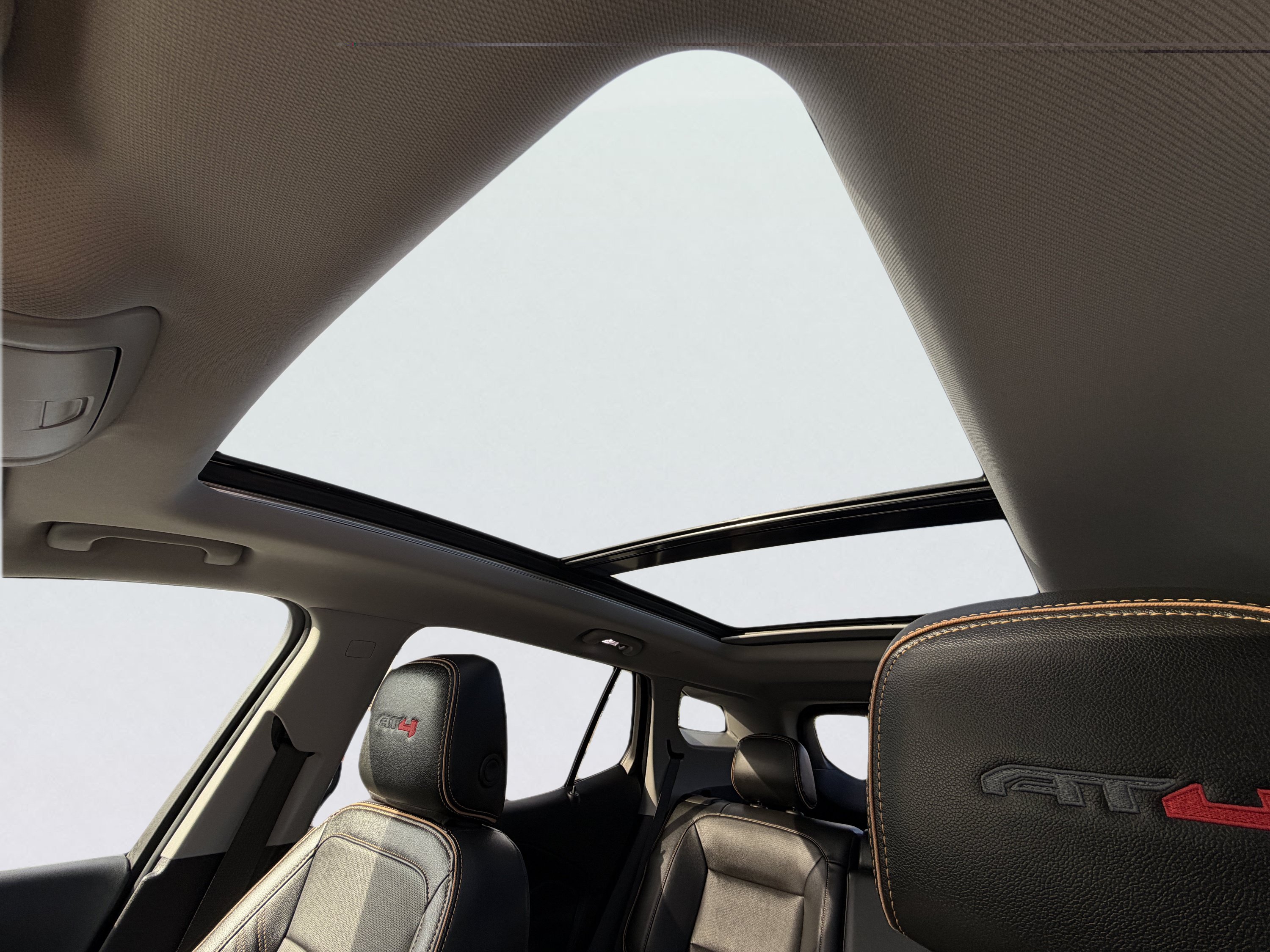 Used 2023 GMC Terrain AT4 w/ Infotainment Package II AWD/4WD image 11