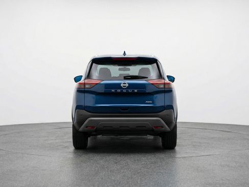 Used 2025 Nissan Rogue SV image 7