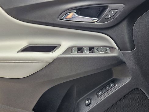 Used 2020 Chevrolet Equinox Premier FWD image 27